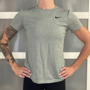 Womens NIKE t-shirt